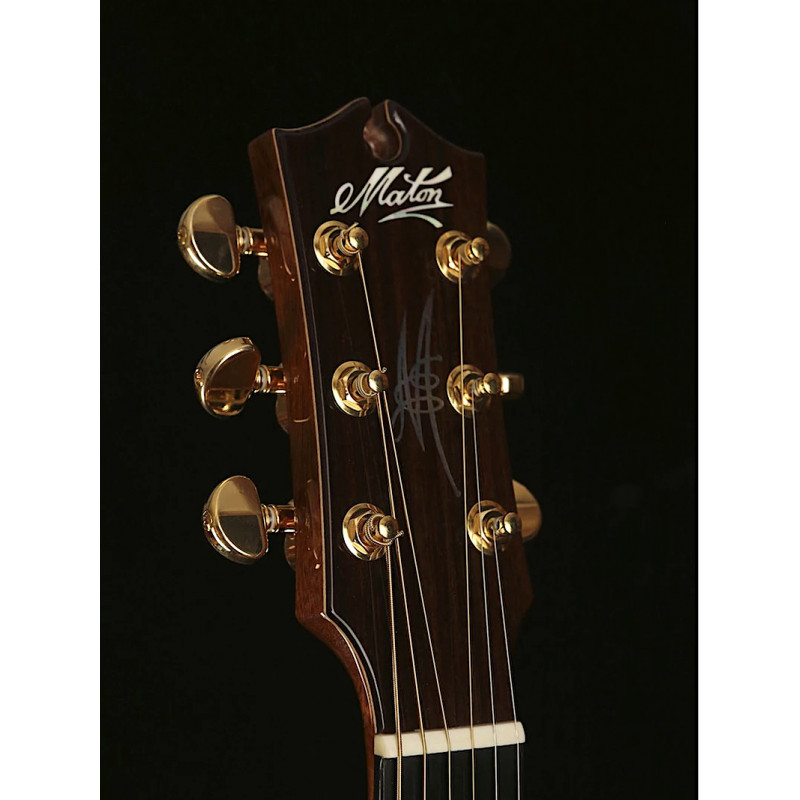 Электроакустическая гитара Maton EM100C